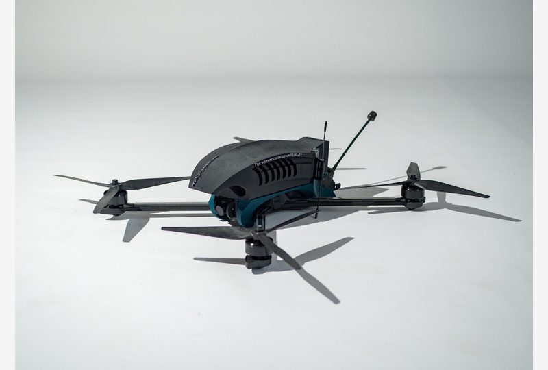 Ударный FPV сбоку